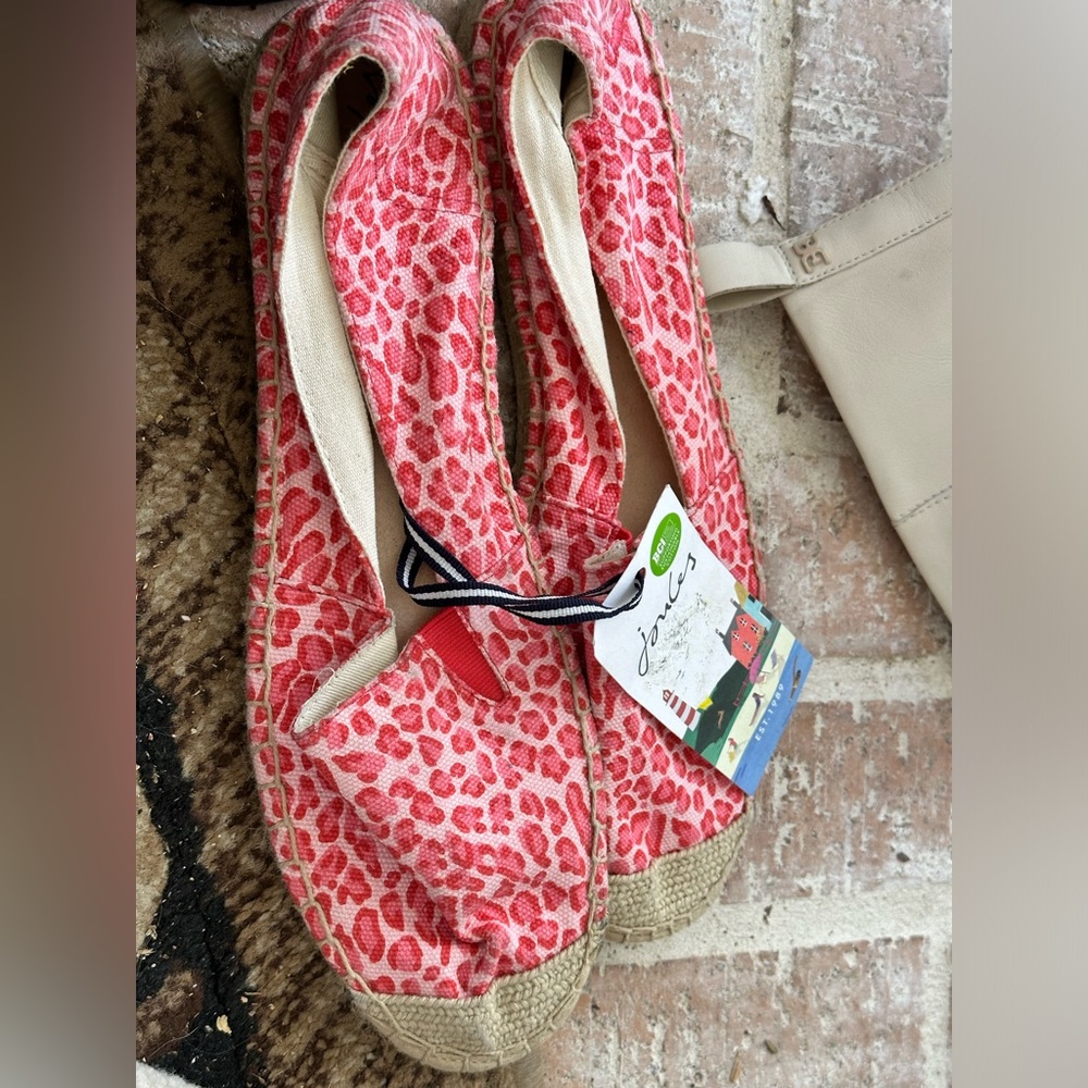 Joules new with tag, Espadrilles Pink Leopard Print Slip On, size 10